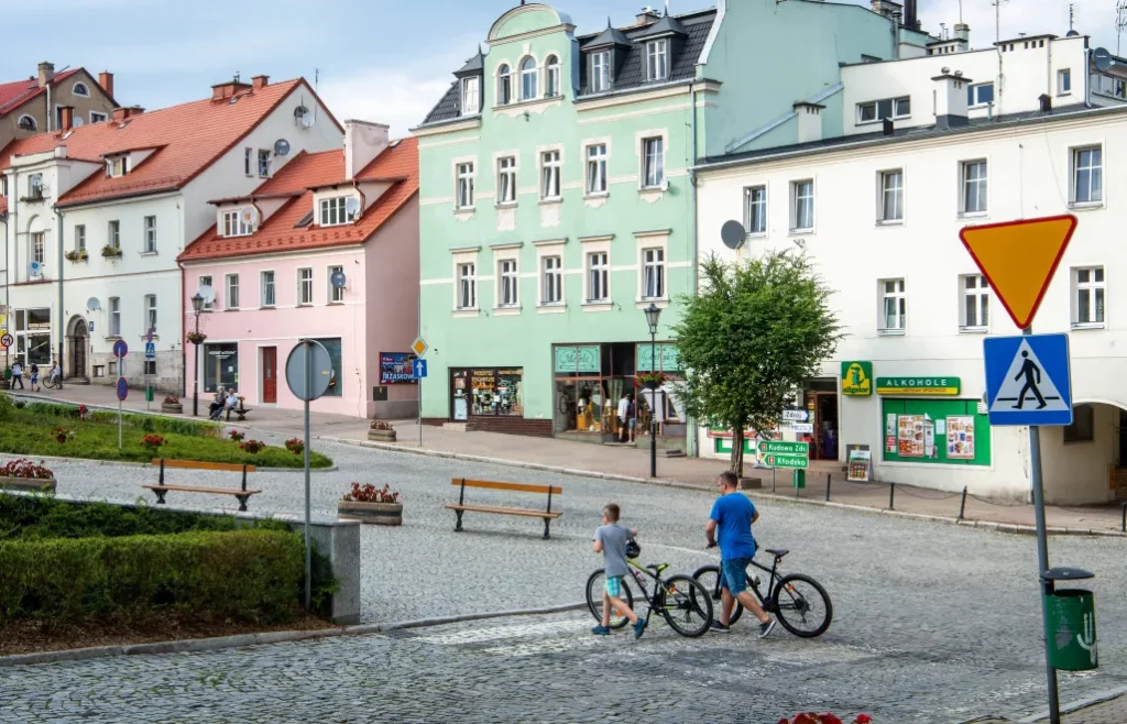 Burmistrz znanego uzdrowiska Duszniki-Zdrój niespodziewanie rezygnuje ze stanowiska. Co dalej z miastem?