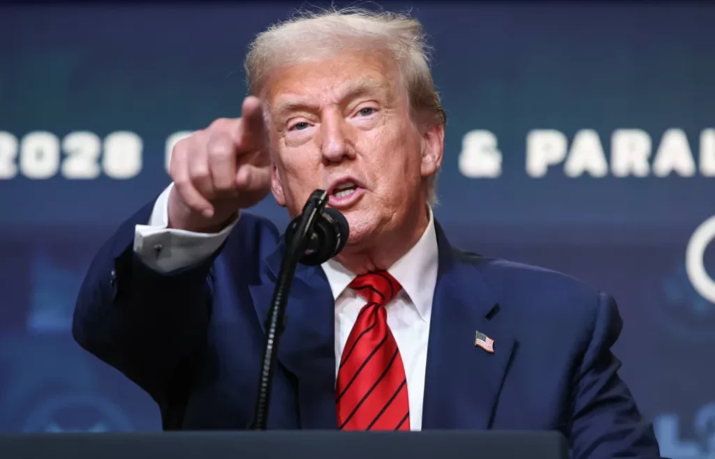 Donald Trump ogłasza „wyzwolenie” Waszyngtonu: Gwardia Narodowa na ulicach i federalna kontrola policji