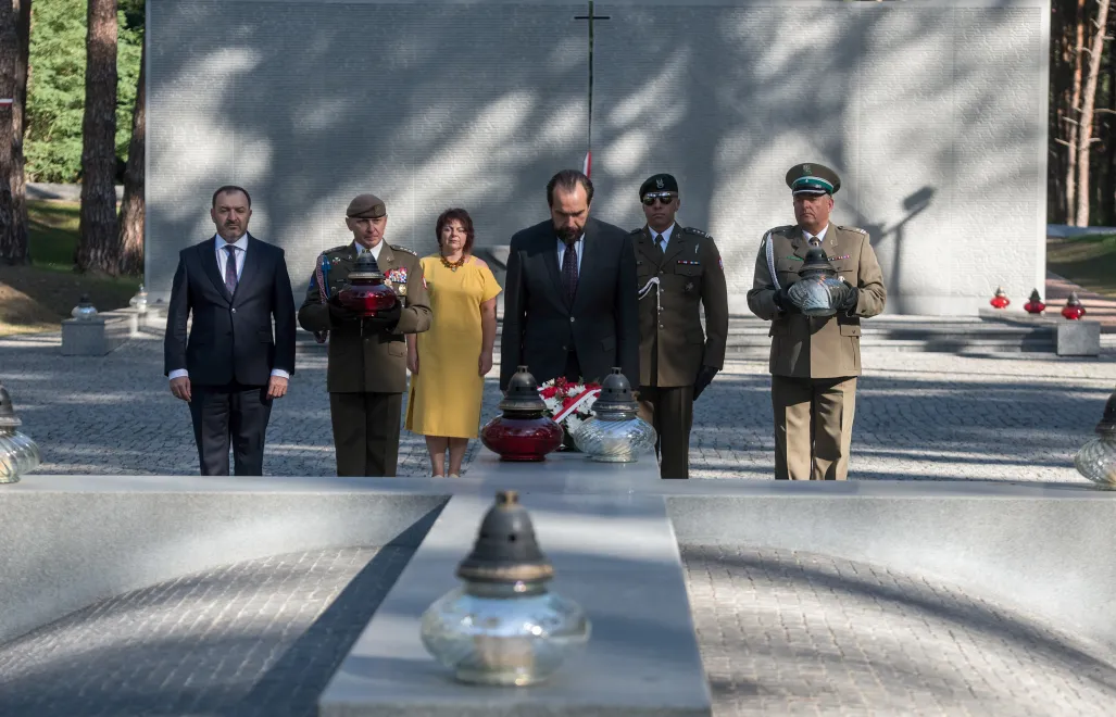 Hołd polskim żołnierzom w Kijowie: duch historii i braterstwa na ukraińskiej ziemi