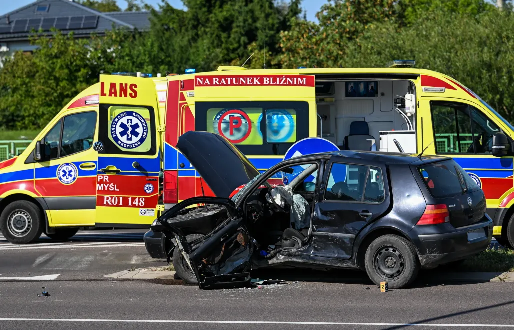 Tragiczny początek długiego weekendu: 21 ofiar śmiertelnych, setki rannych
