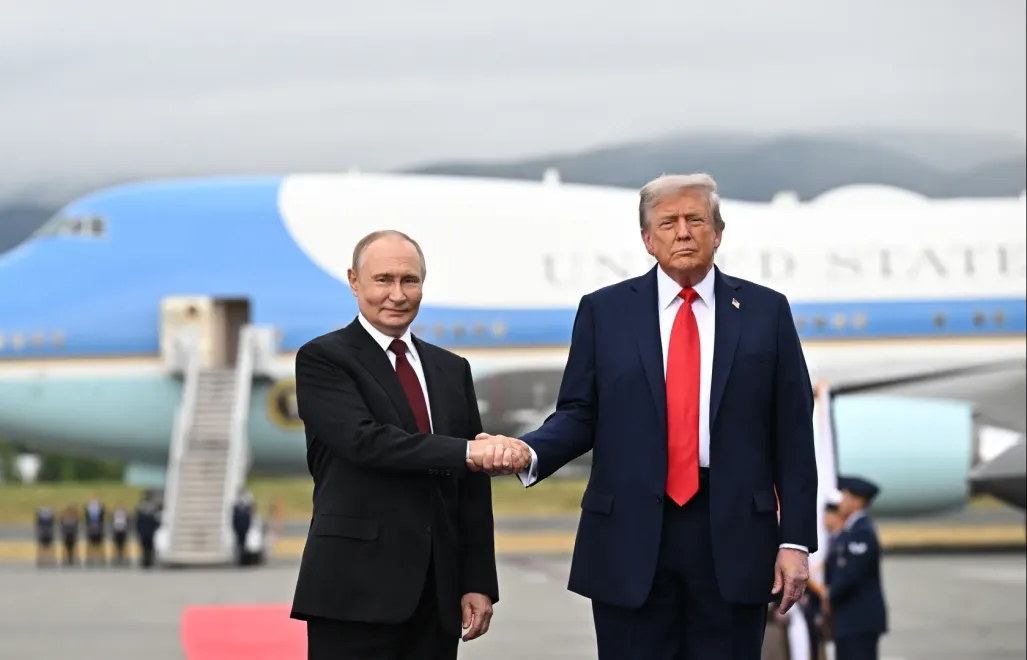 Alaska w centrum światowej uwagi: Trump chwalony w Europie, media nie zostawiają na nim suchej nitki