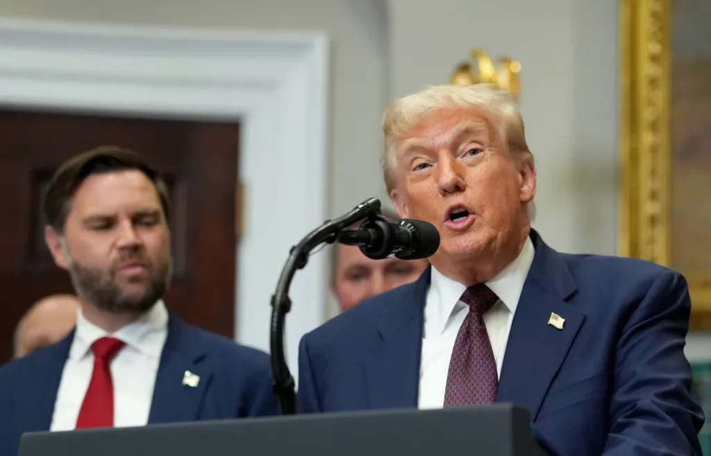 Trump odpowiada Rosji: Dwa atomowe okręty podwodne wysłane po groźbach Miedwiediewa